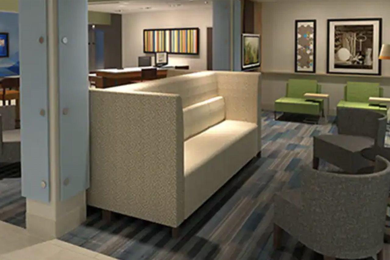 Holiday Inn Express & Suites - Dalton - Walnut Ave By Ihg Exterior photo